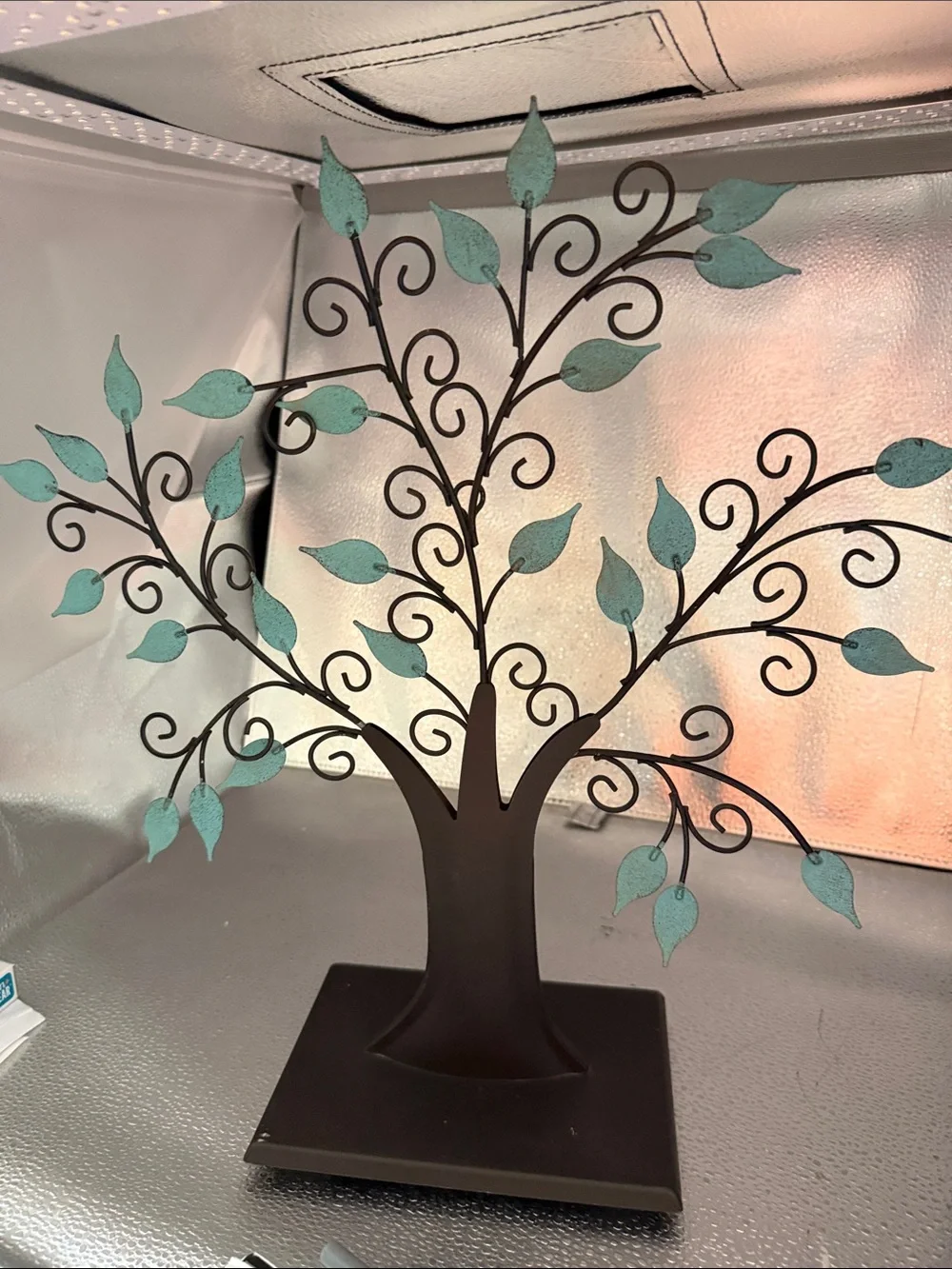 Hallmark Family Tree Ornament For Pictures or Ornaments.